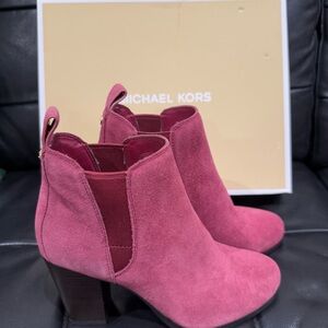 Michael Kors Lottie Bootie Suede Dark‎ Berry
